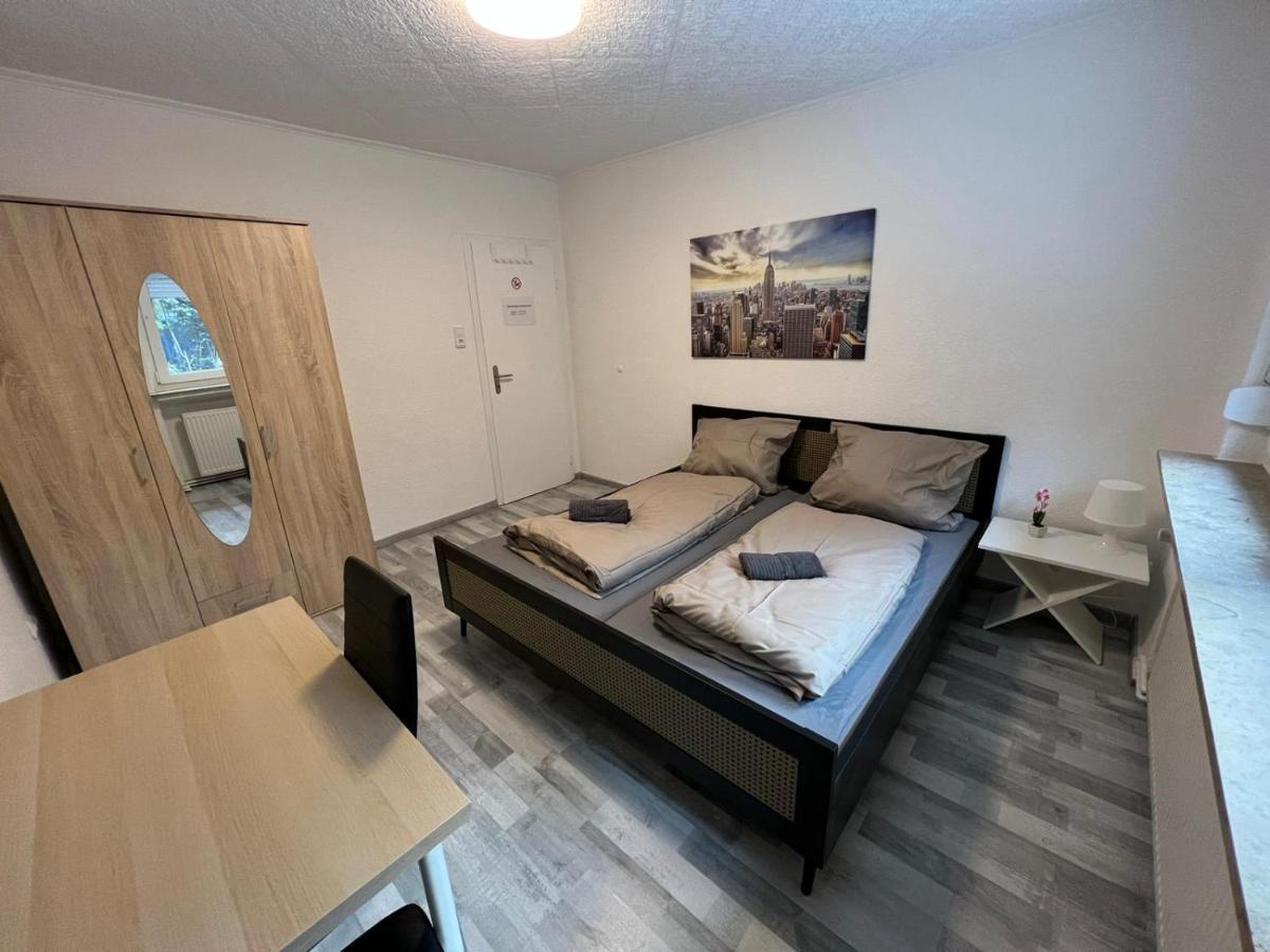 Schoenes Einfaches Zimmer In Oldenburg 109 Apartment Екстериор снимка