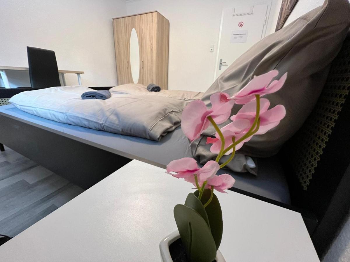 Schoenes Einfaches Zimmer In Oldenburg 109 Apartment Екстериор снимка